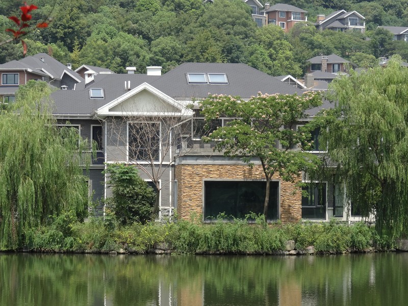 迪斯卡维多彩玻纤沥青油毡瓦屋面建筑结构图展示